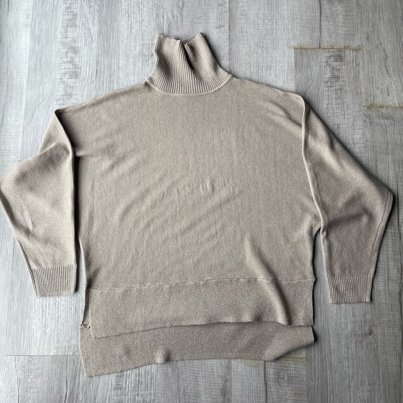 Express Sweaters - Express sweater, size XS.